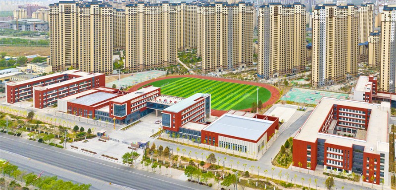 定西市關(guān)川中學(xué).jpg